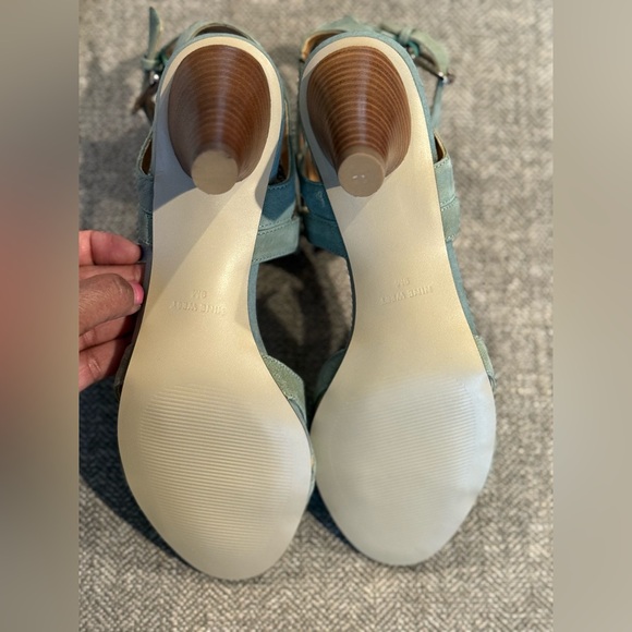 Women’s NineWest sandals - Picture 3 of 6